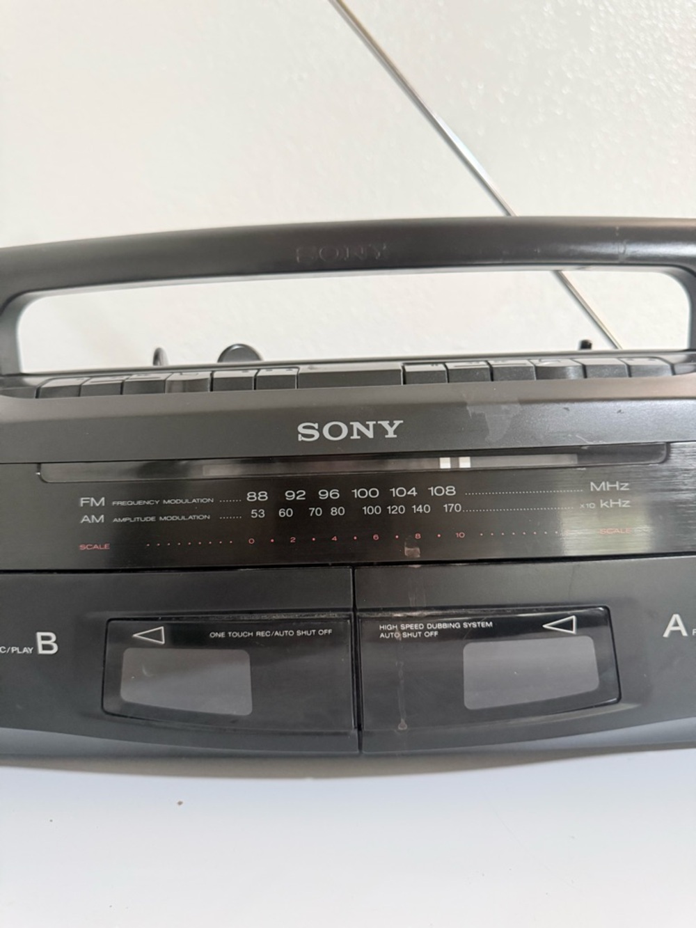 Vintage Sony Black Portable Boombox with AM/FM Radio and Dual Cassette - Picture 2 of 8